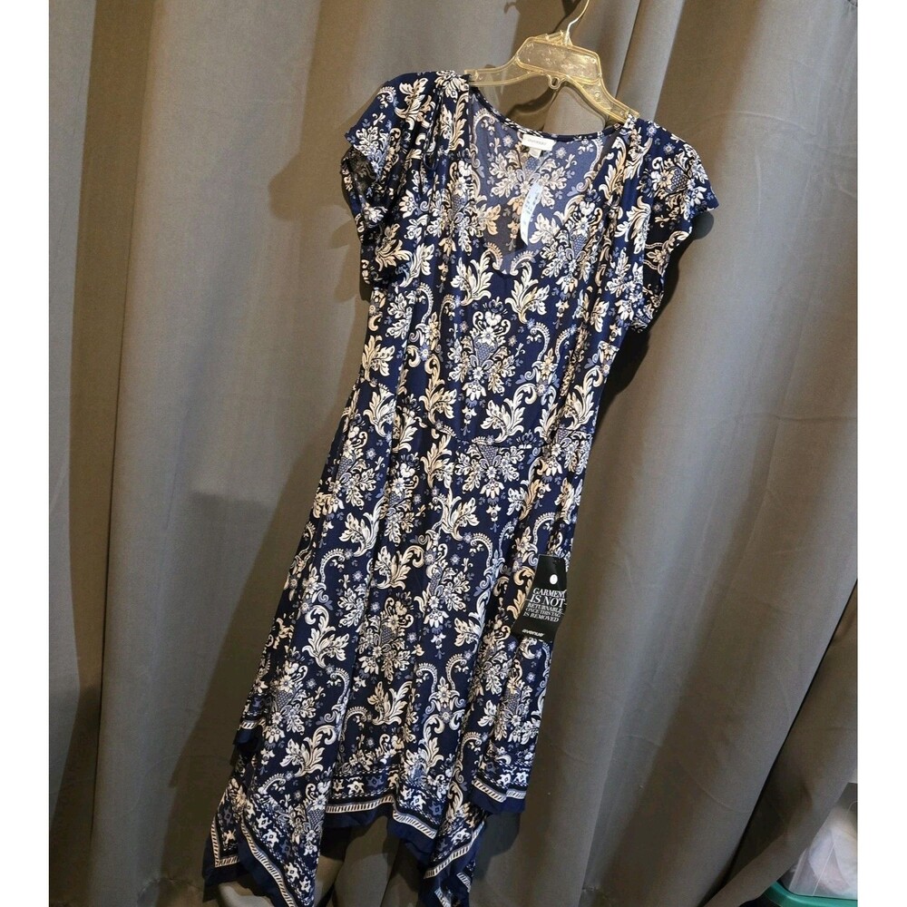 Avenue Slinky Blue & White Floral Paisley Vneck Dress Size 18/20, NWT
